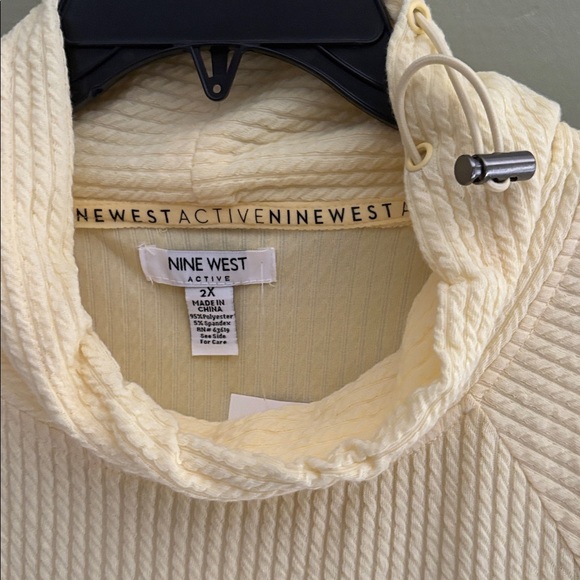 NINE WEST | Cowl Neck Sweater - Picture 4 of 4